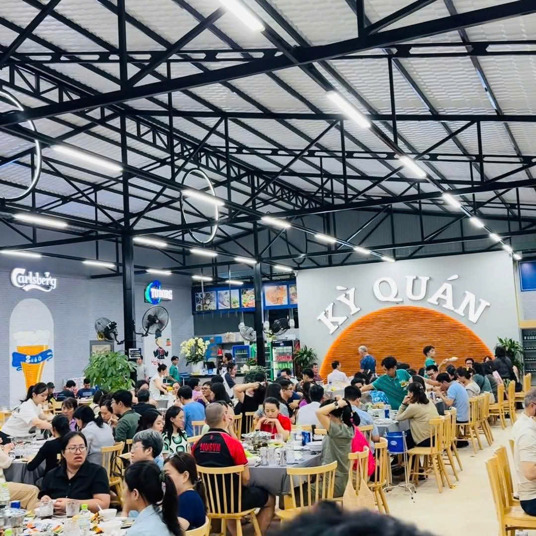 HẢI SẢN KỲ QUÁN - CƠM NIÊU HÒ TRÀM