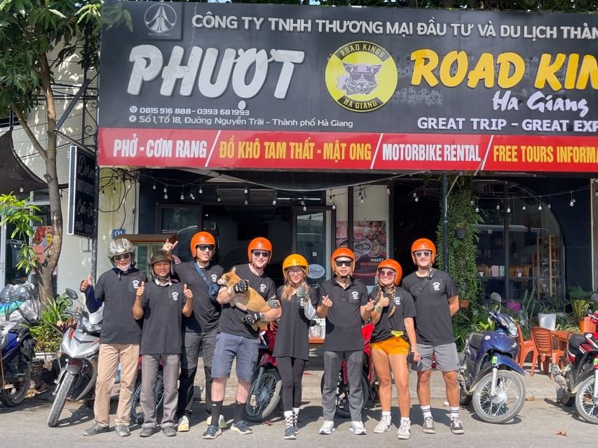 Phượt House Restaurant, Motorbike rental and hostel.