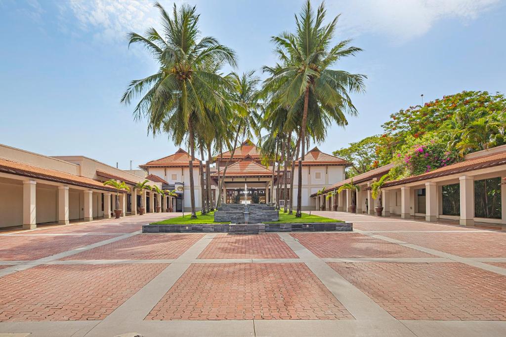Abogo Resort Villa BeachFront City Center DaNang 2