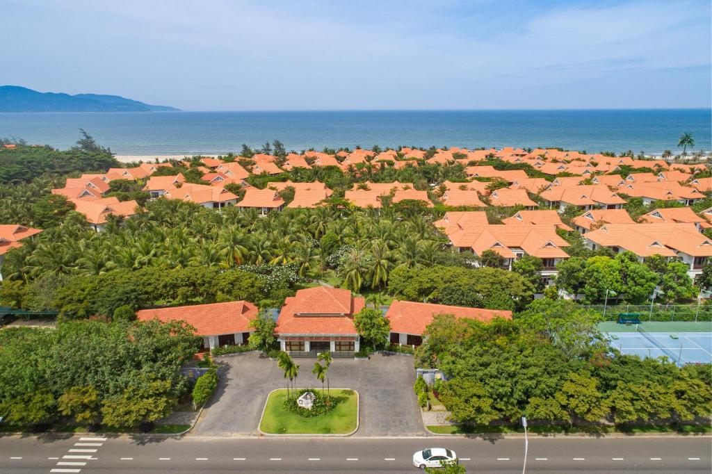 Abogo Resort Villa BeachFront City Center DaNang 5
