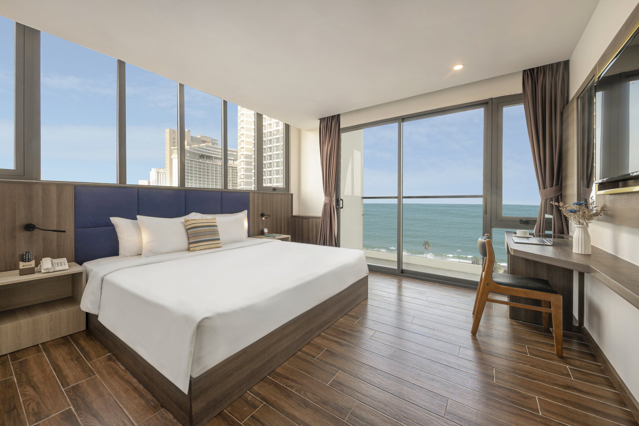 Atlantic Nha Trang Hotel 4