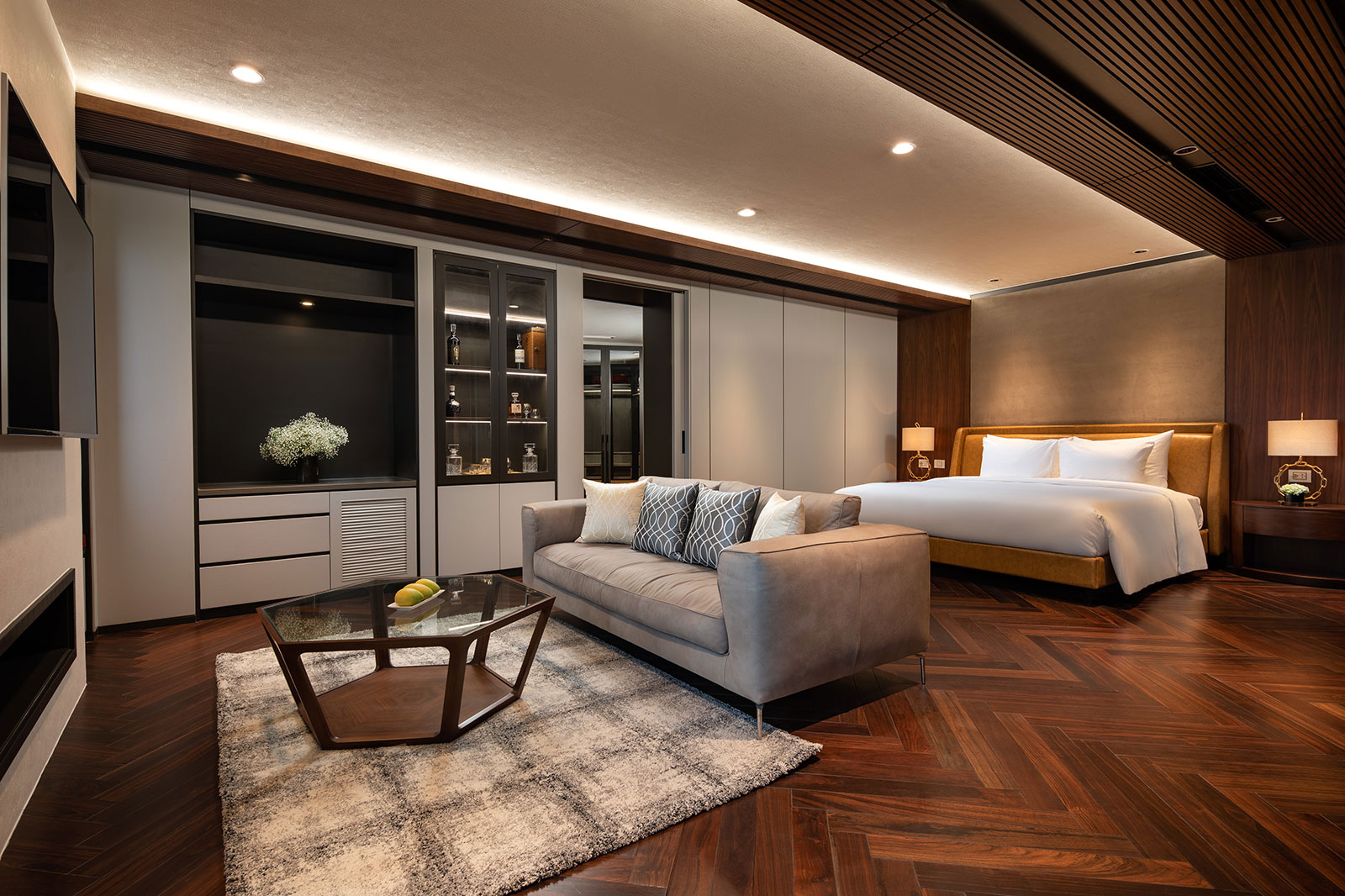 Authentic Hanoi Boutique Hotel