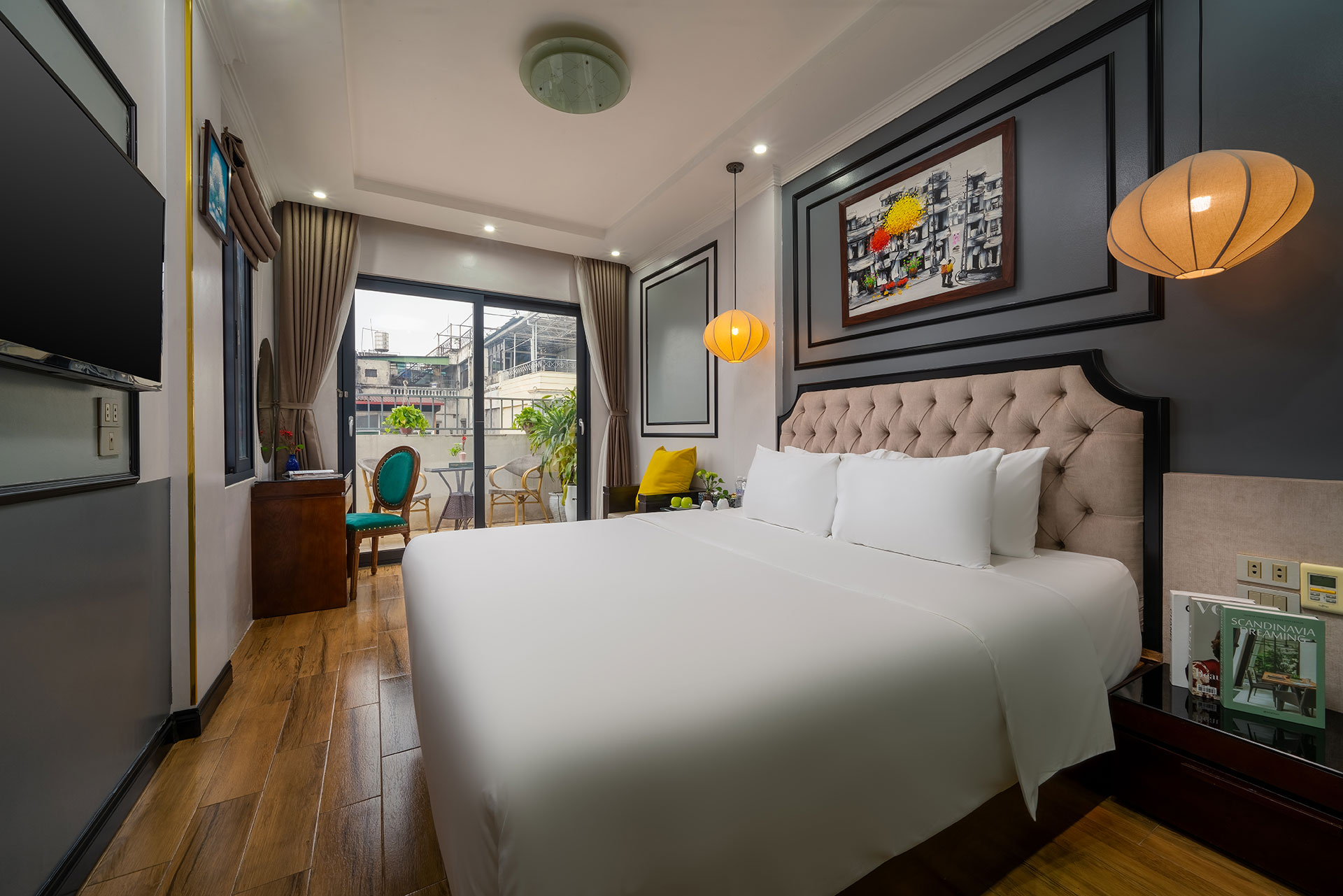 Bella Premier Hotel & Rooftop Skybar 4
