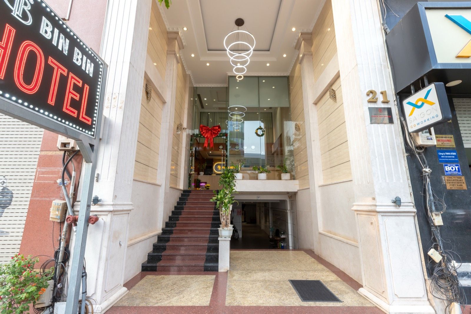 Bin Bin Hotel 12 - Near Sala Residence 4