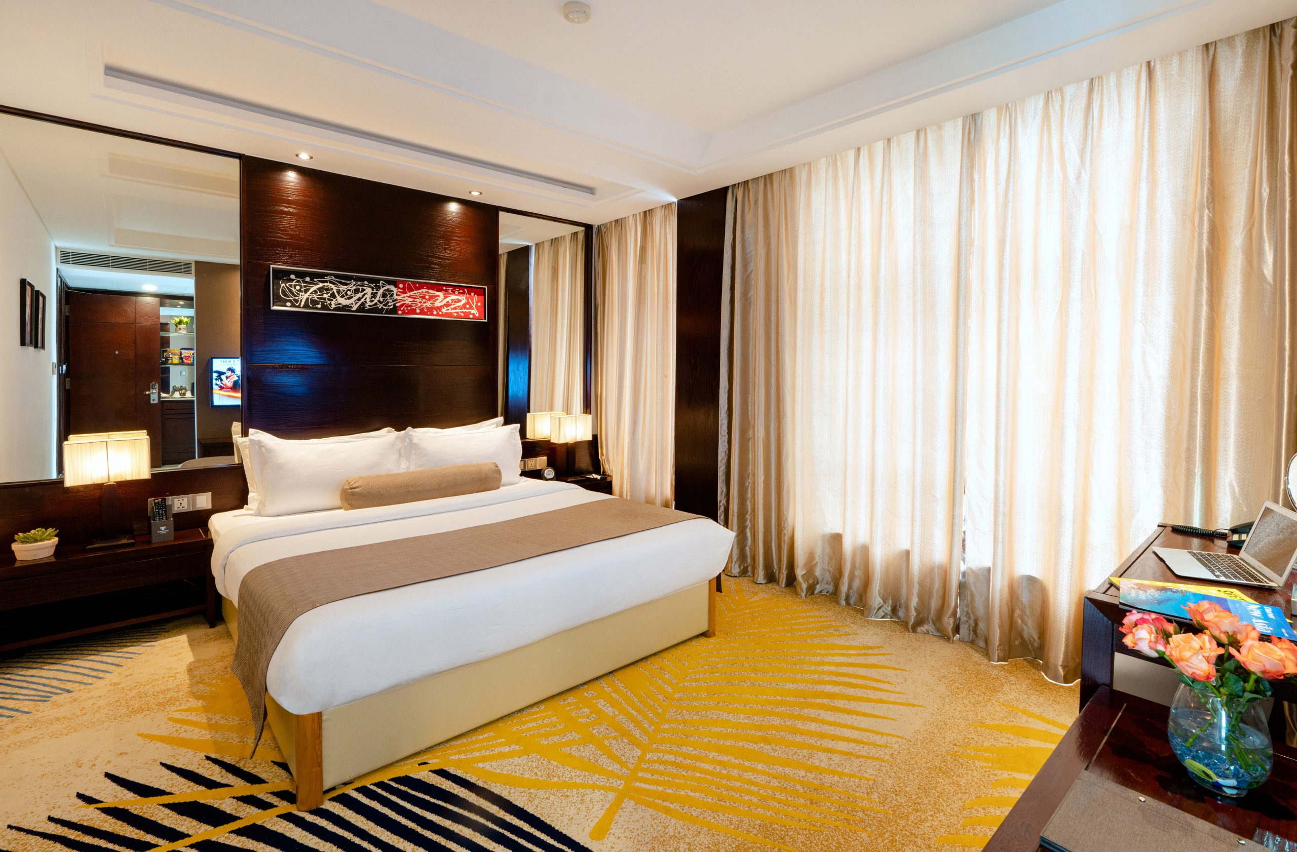 Brilliant Hotel 5