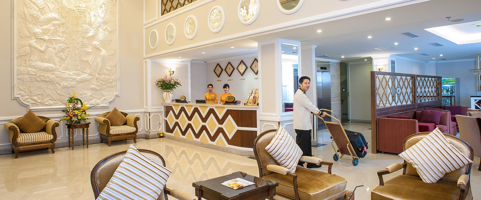 Chalcedony Hotel