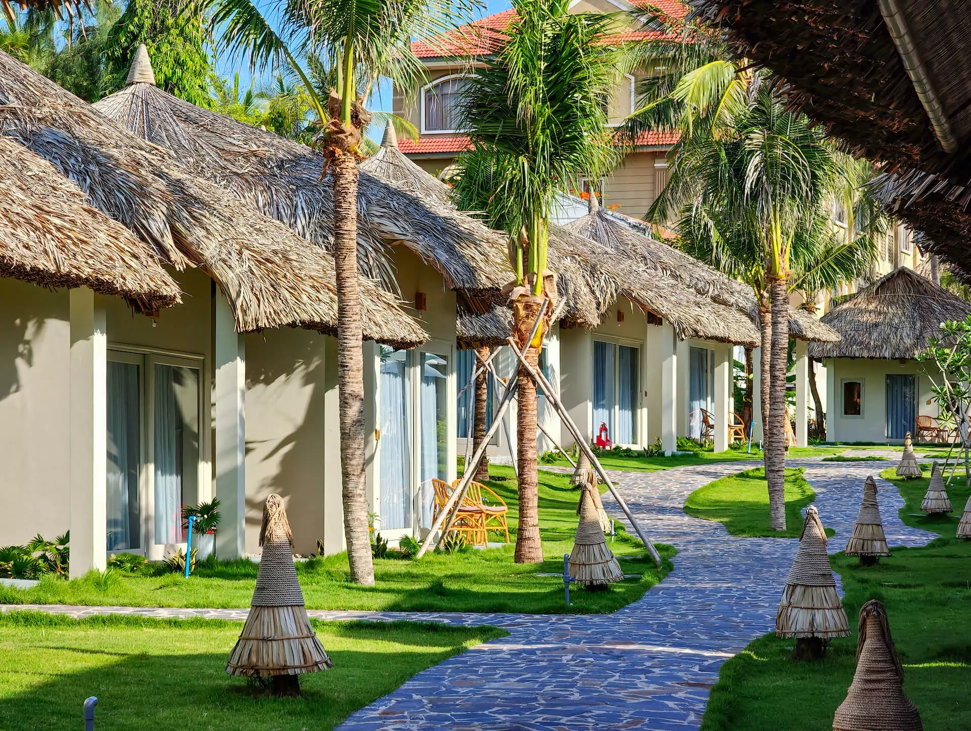 Coco Cottage Beachfront Resort 5