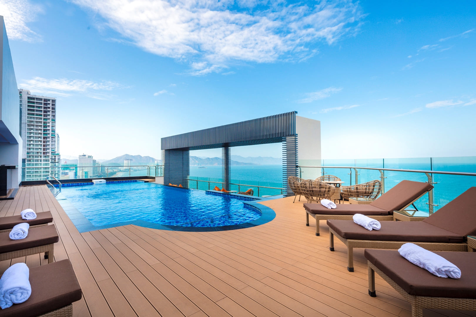 Comodo Nha Trang Hotel 2