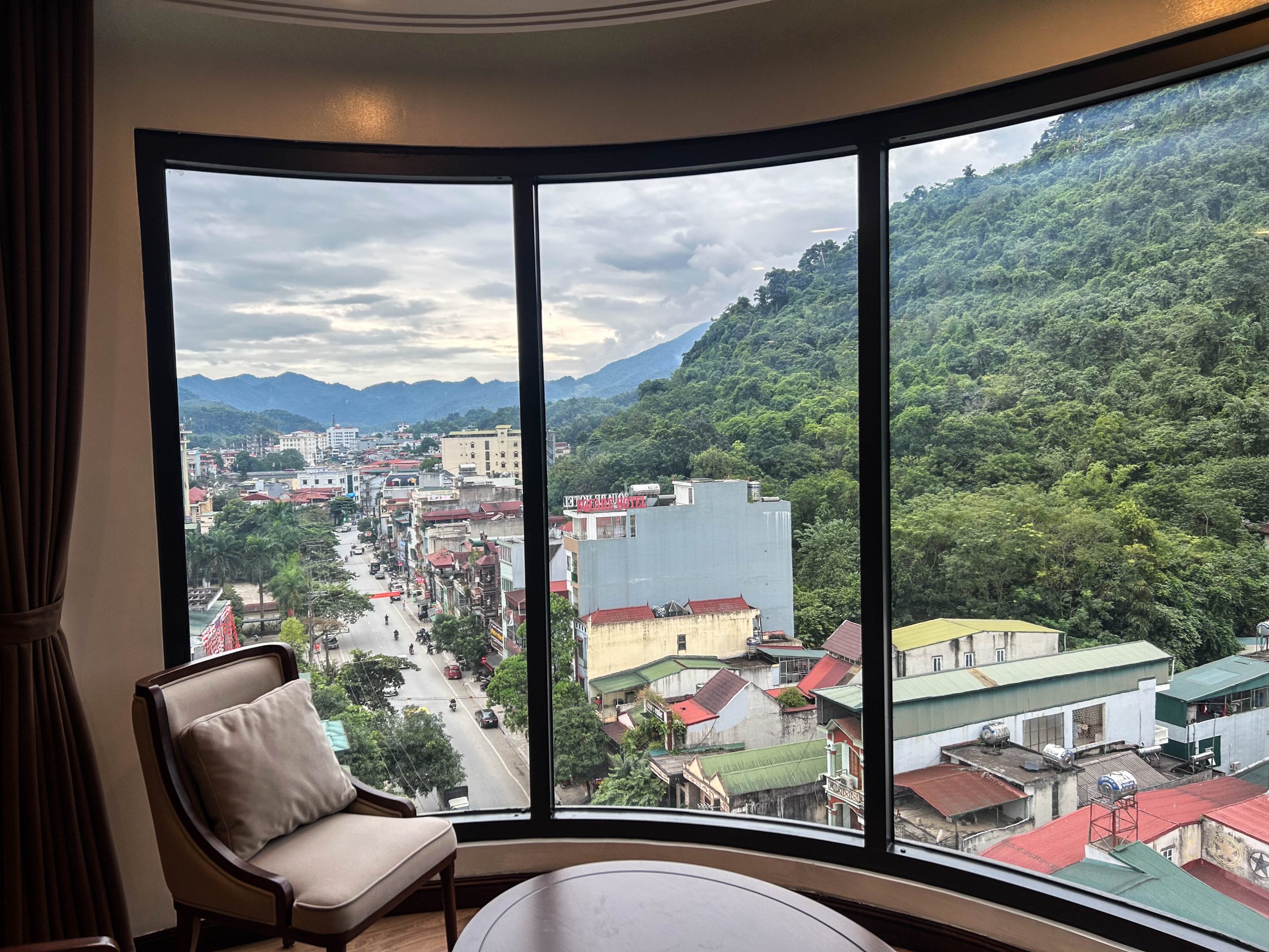 De La Mont Hotel 2
