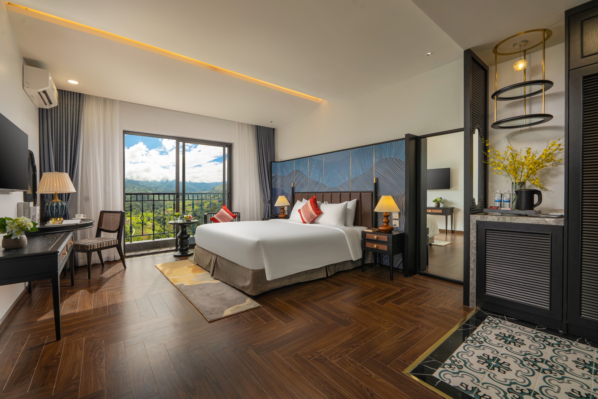 DeLaMont Sapa Hotel 5