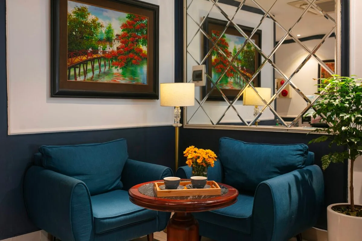 Delica Hotel 2