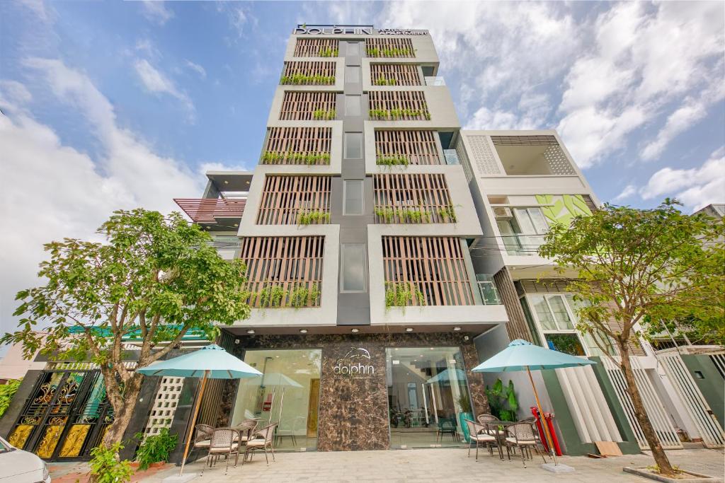 Dolphin Hotel and Apartment