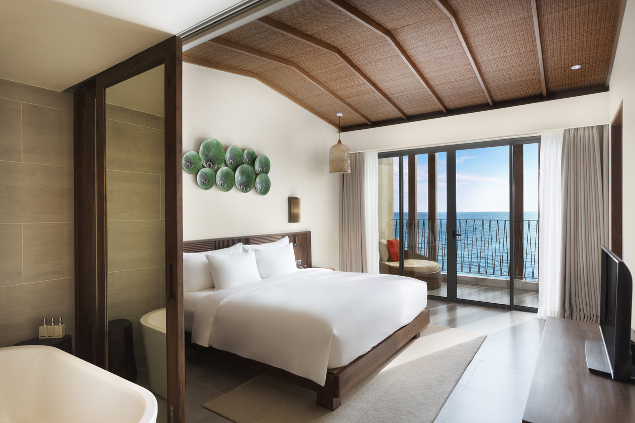 Dusit Princess Moonrise beach resort