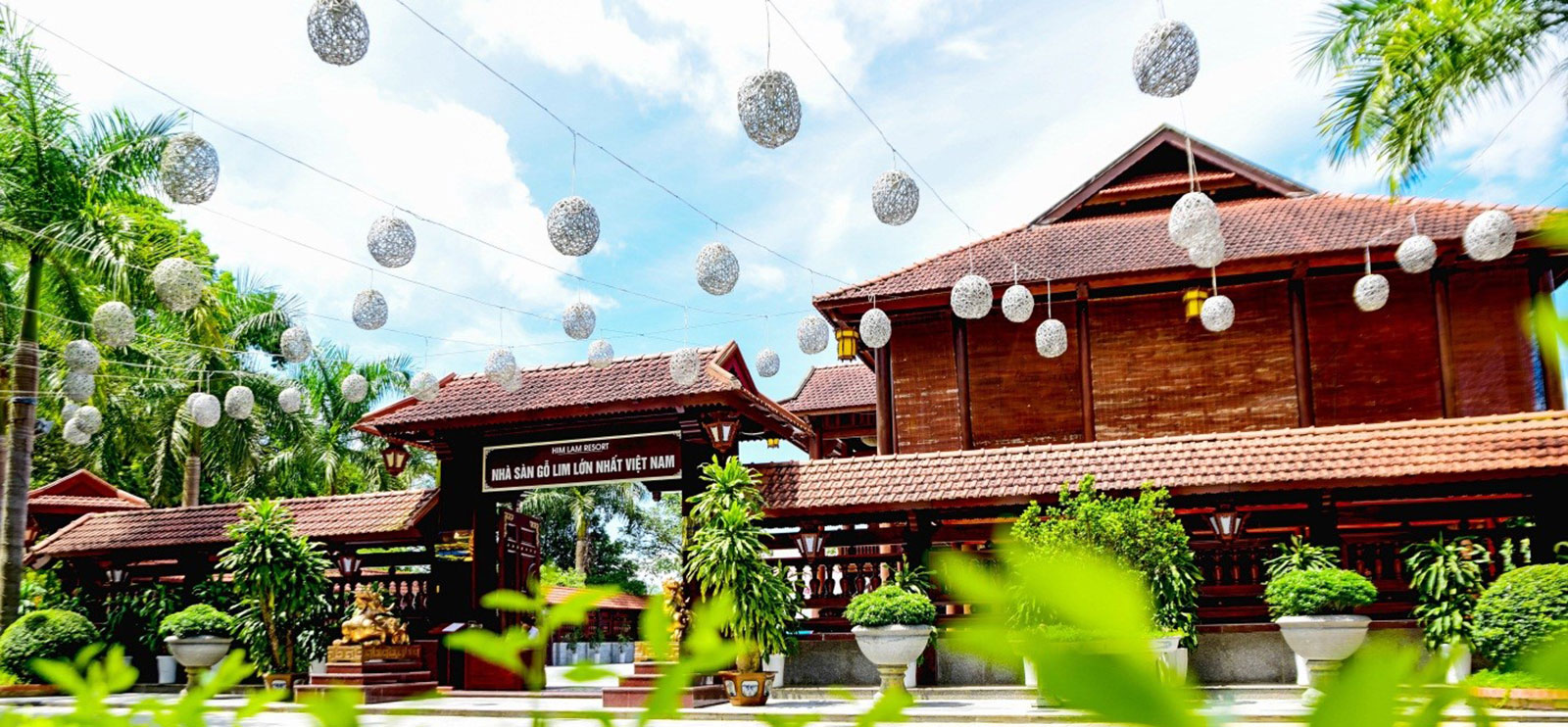 Ecotourism destinations Him Lam 2