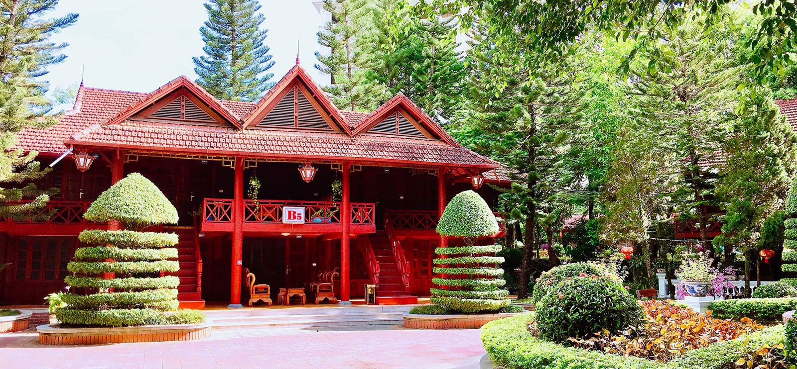 Ecotourism destinations Him Lam 3