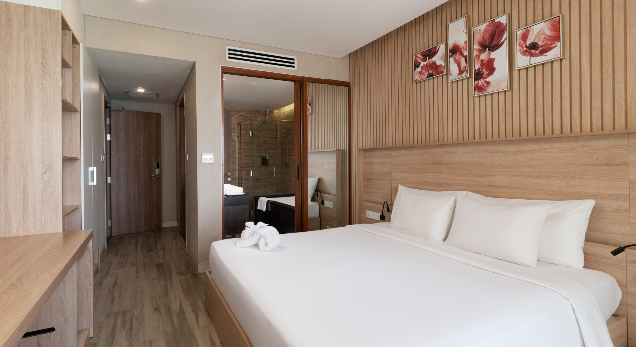 Emerald Bay Hotel & Spa 5