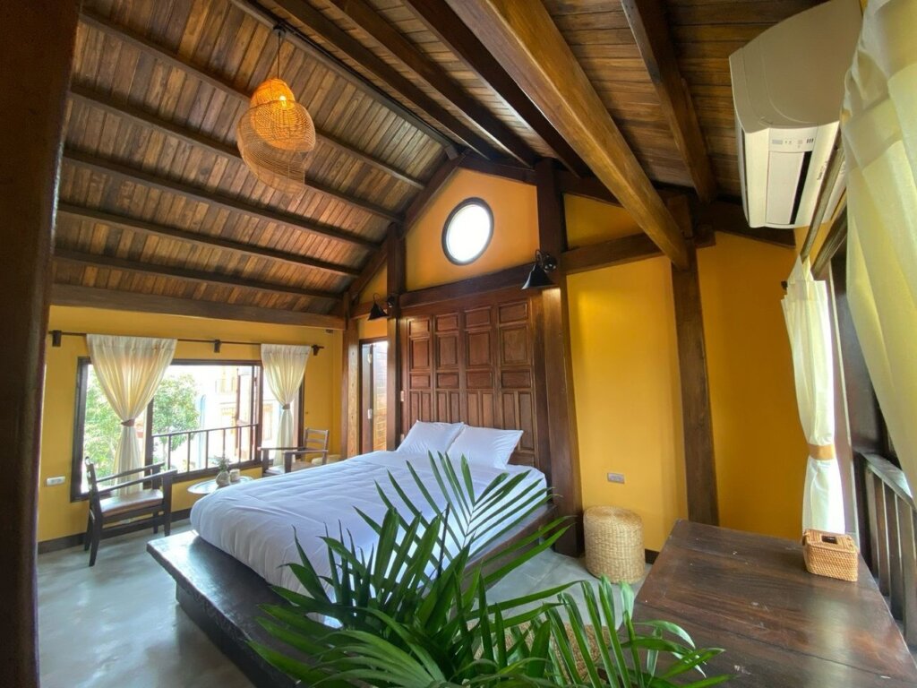 Fish Lantern House 5