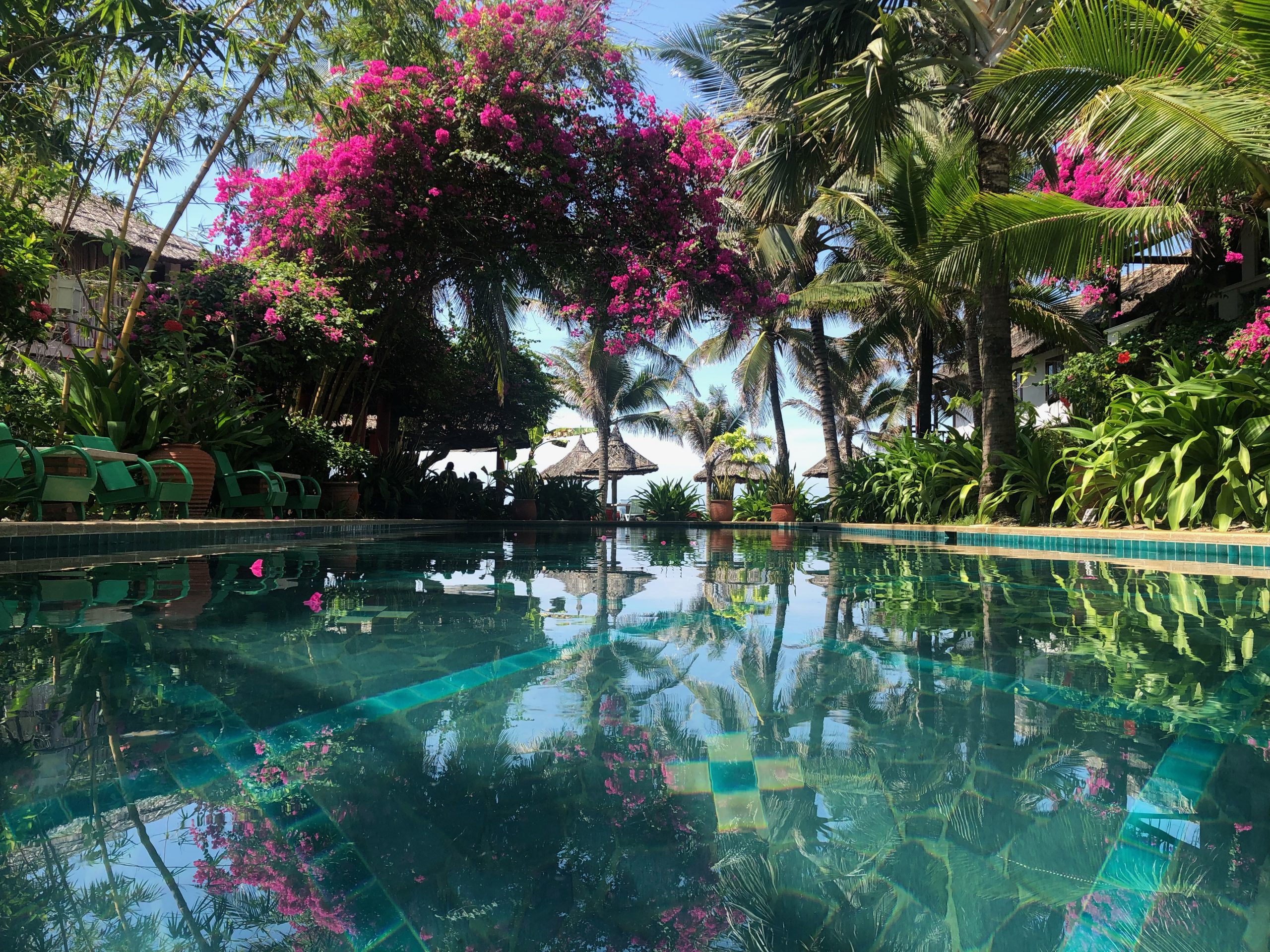 Full Moon Beach Resort