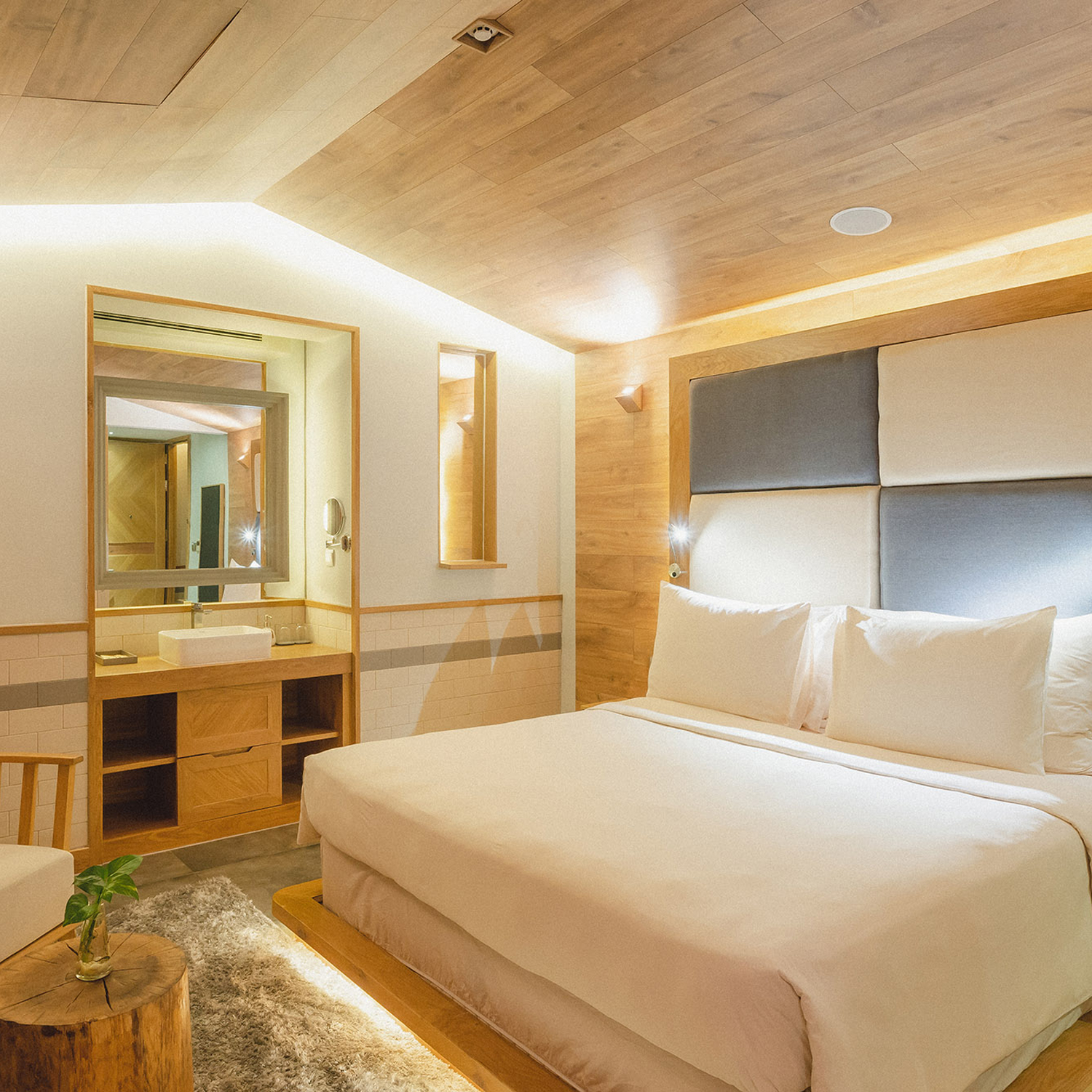 Fusion Suites Sai Gon 2
