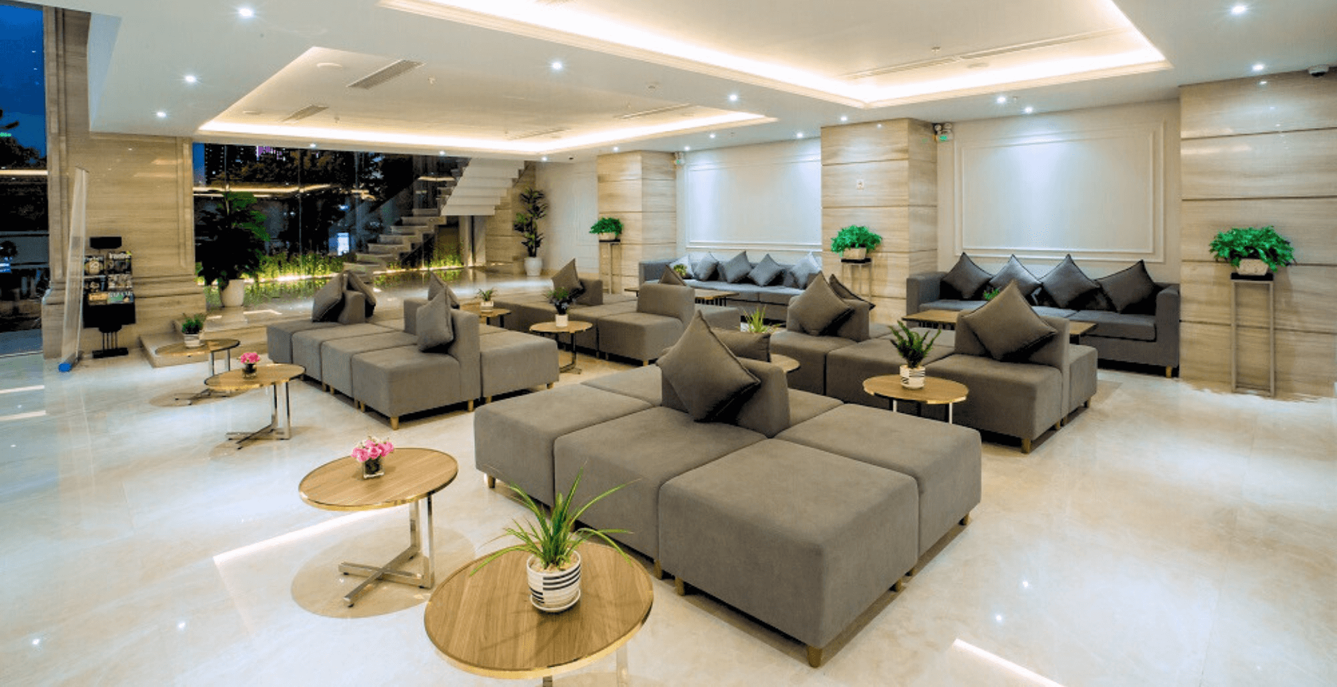 Glamour Hotel 4