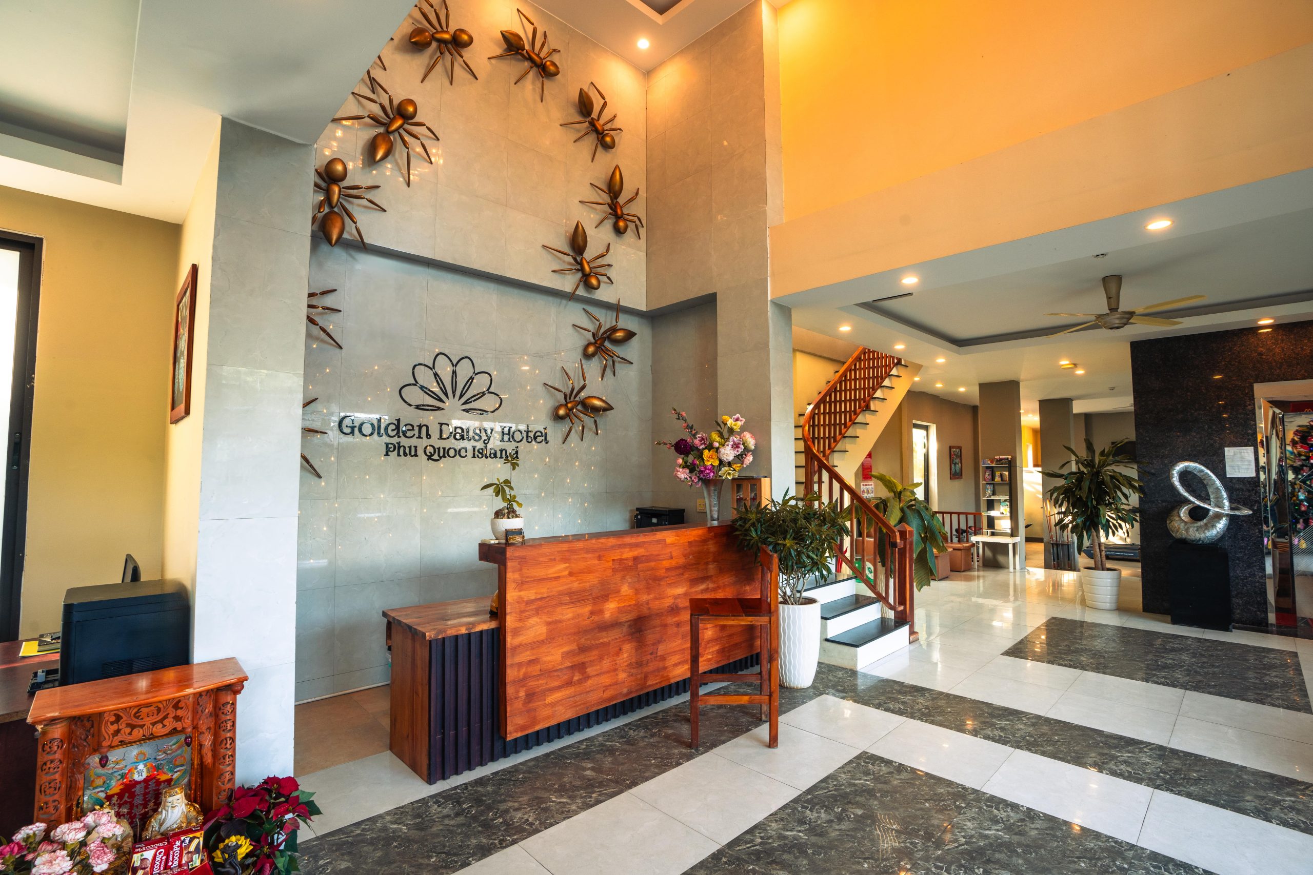 Golden Daisy Hotel 2