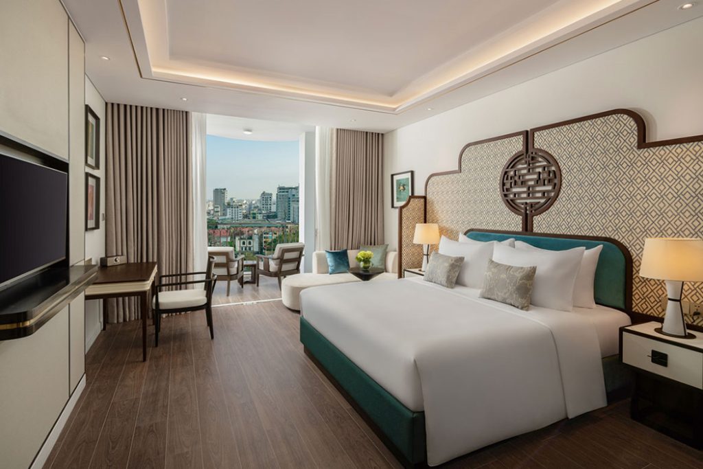 Grand Royal Riverside Hue – Fusion Collection 2
