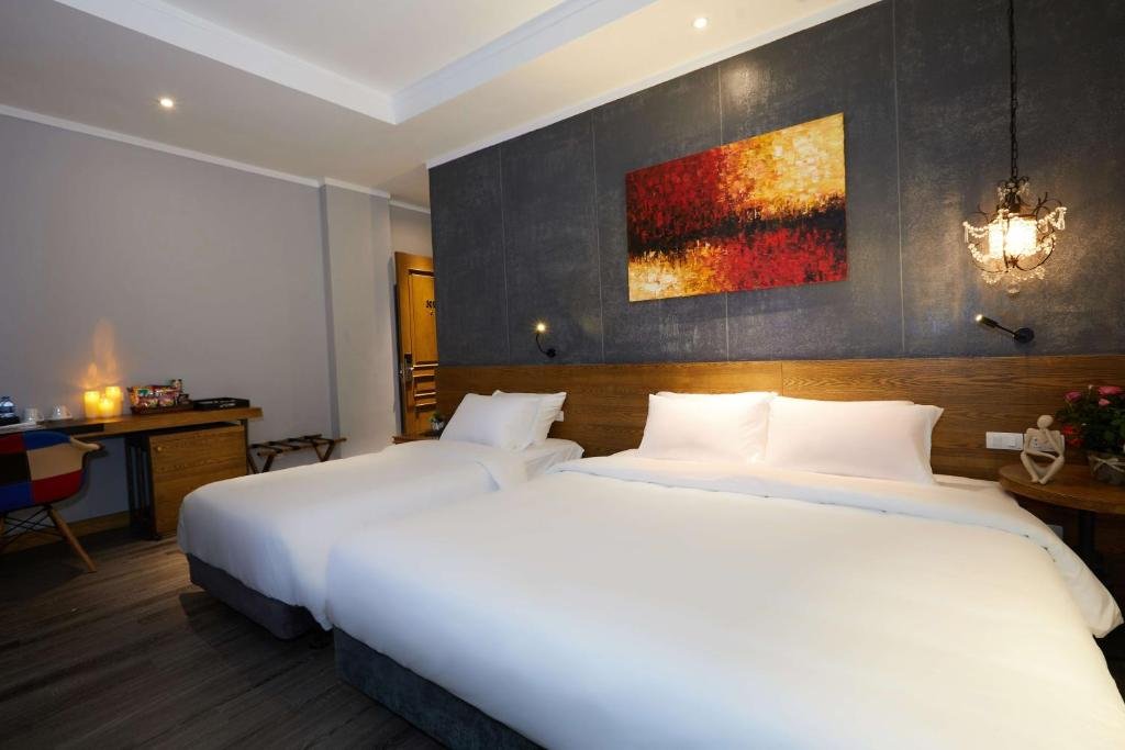 Ha Noi Calido Hotel 5
