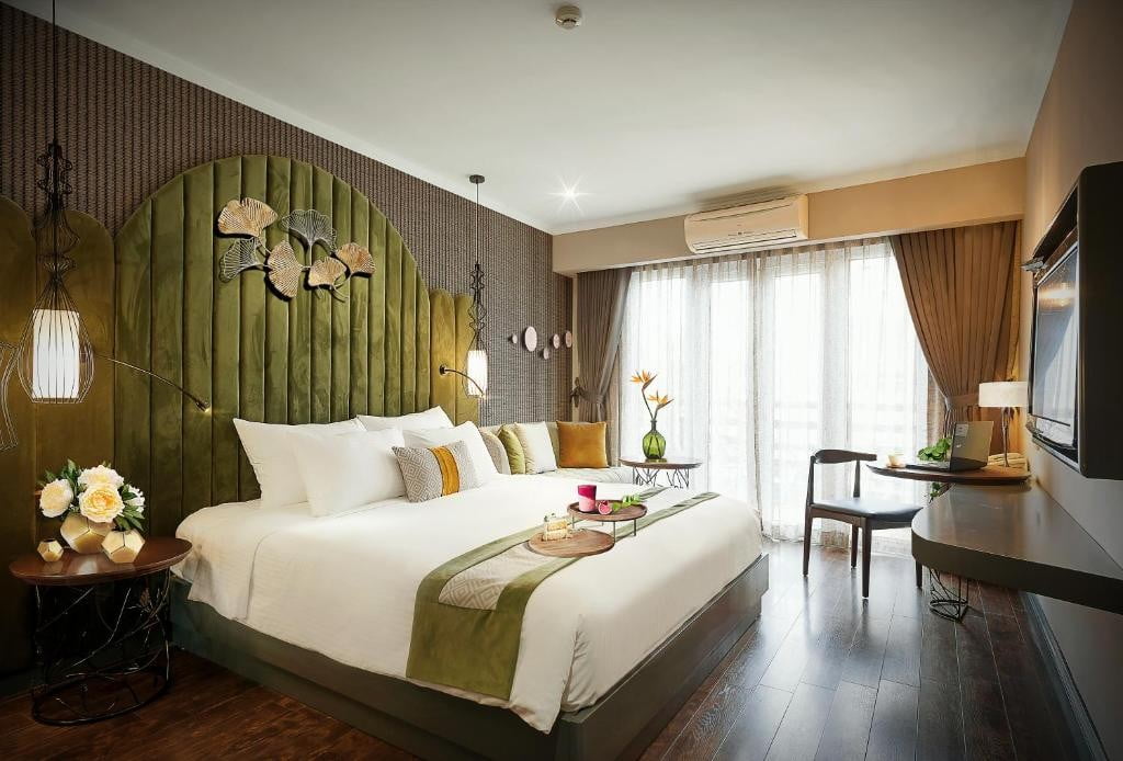 Hanoi Center Silk Hotel And Travel