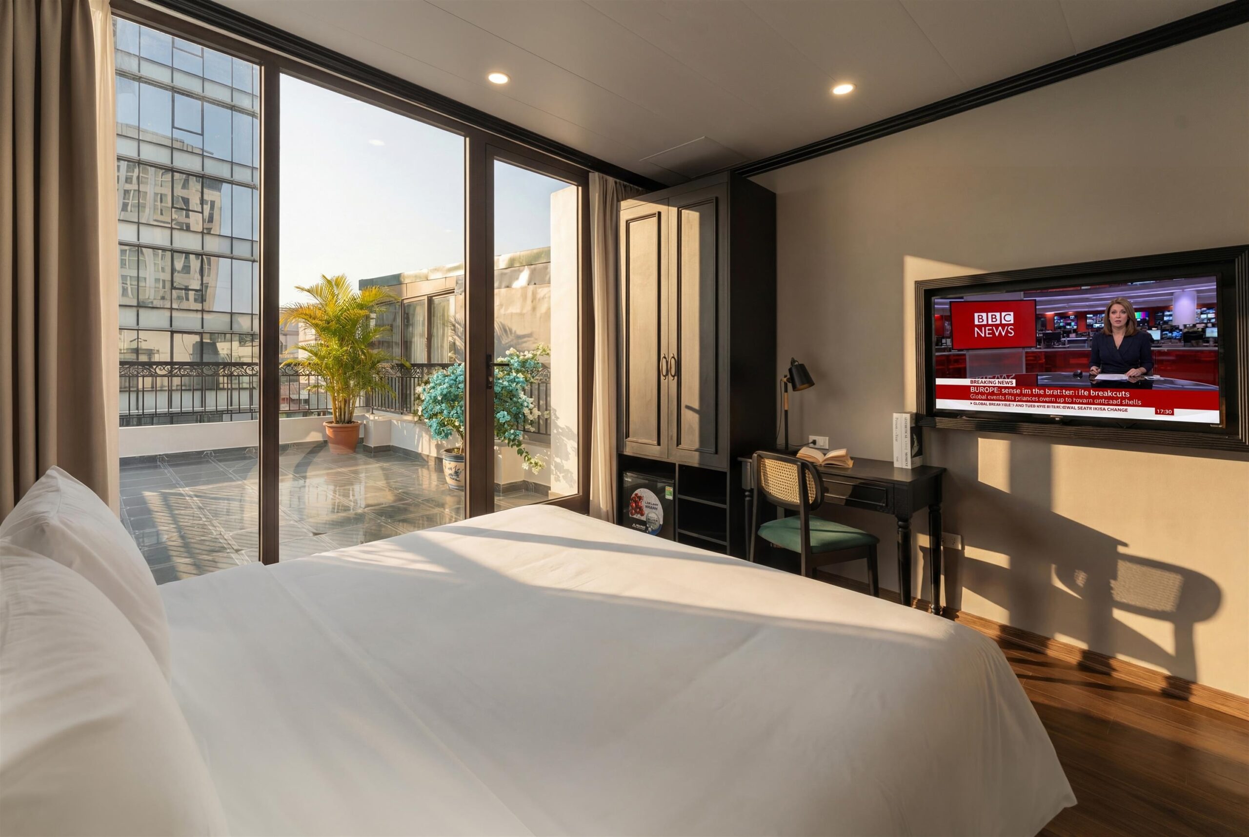 Hanoi Embrace Boutique Hotel 5