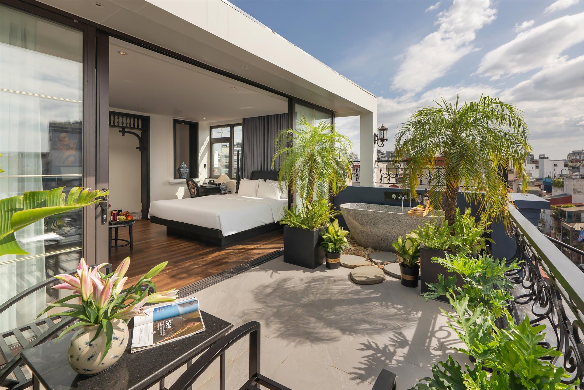 Hanoi Le Chateau Hotel & Spa 4