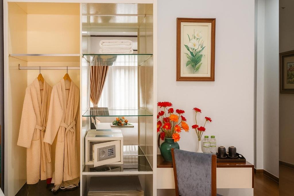 Hanoi Sena Hotel & Travel 4