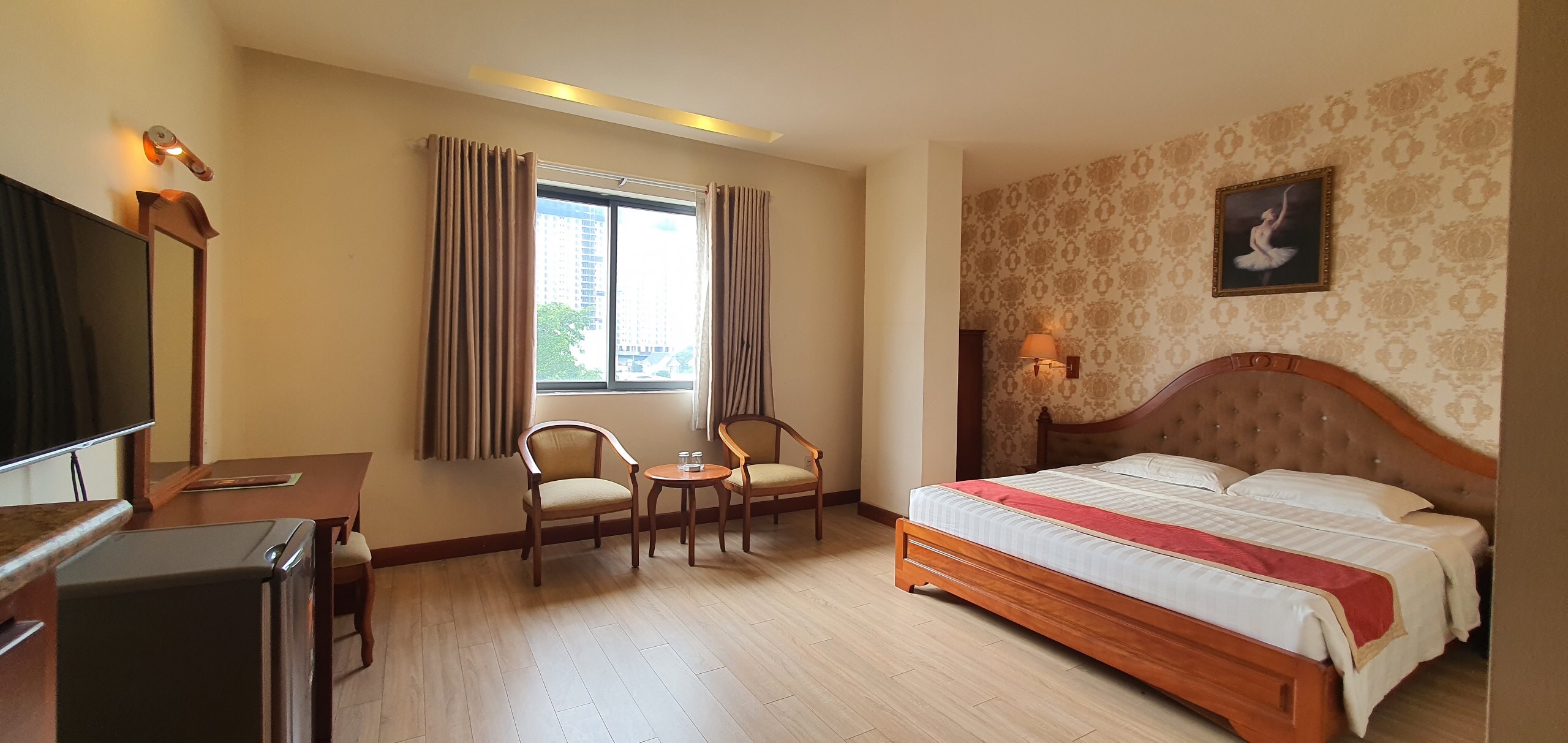 Hoang Yen Hotel 5