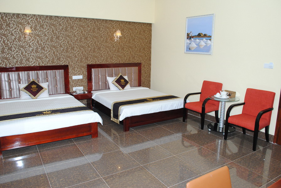 Hotels Tran Vinh