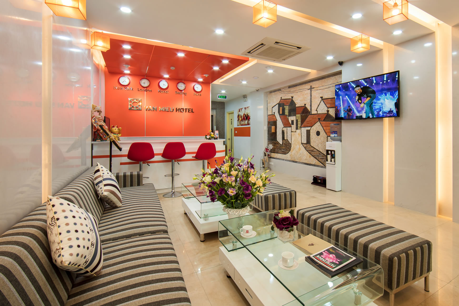 Hotels Van Mieu