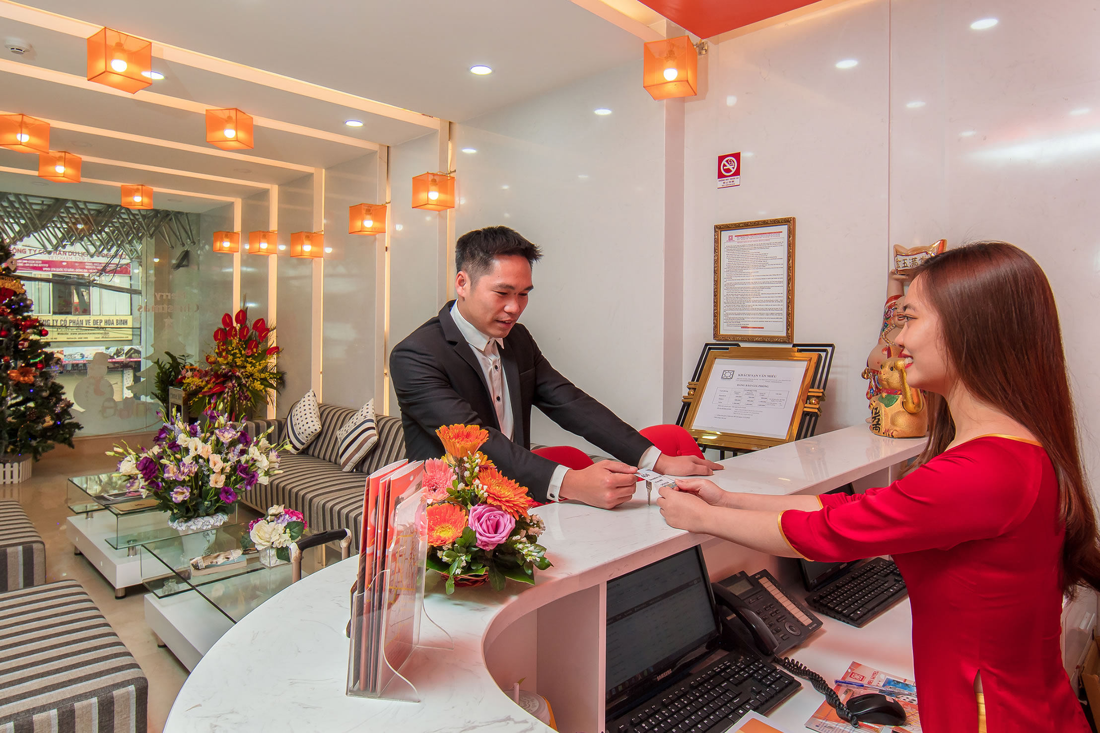 Hotels Van Mieu 4