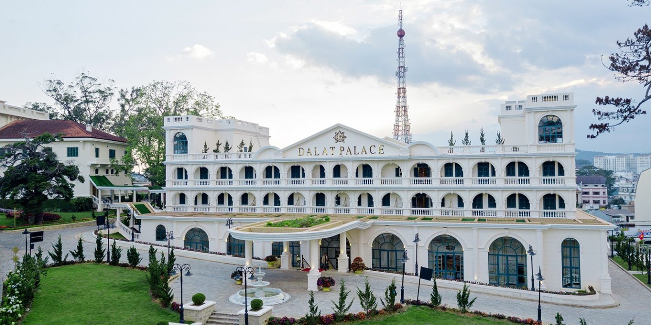 Khách sạn Dalat Palace 3