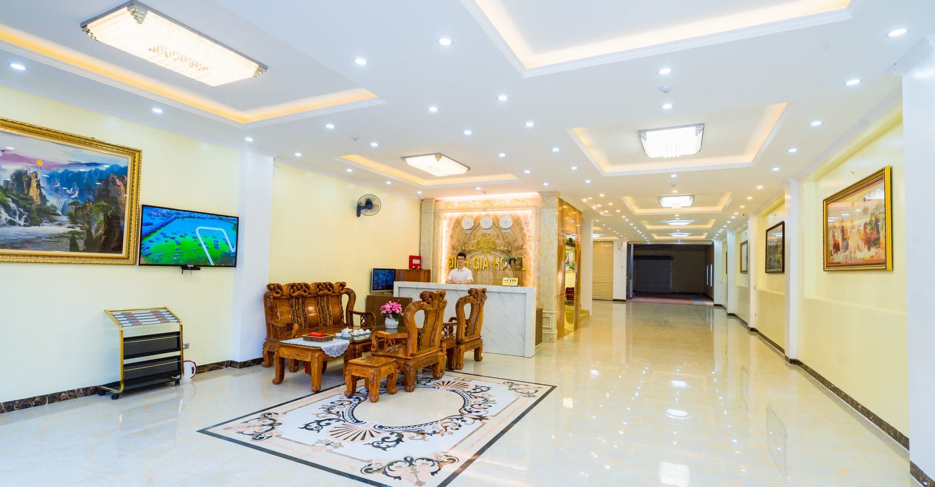 Khách Sạn Đinh Gia Hà Giang