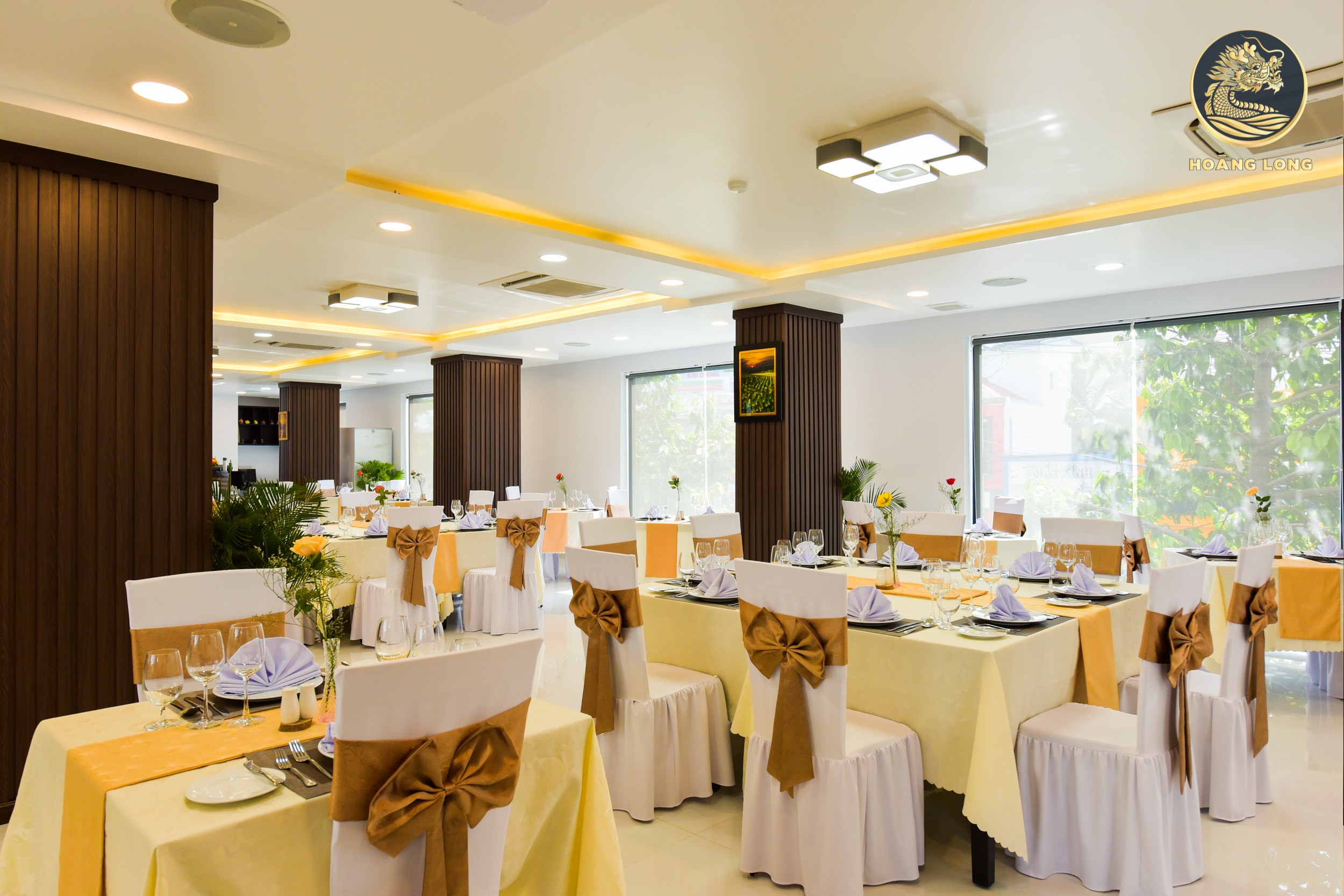 Khách sạn Hoàng Long 4