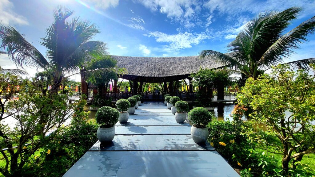 Khu du lịch điện gió Hòa Bình 1 - Hoa Binh 1 Wind Farm Resort