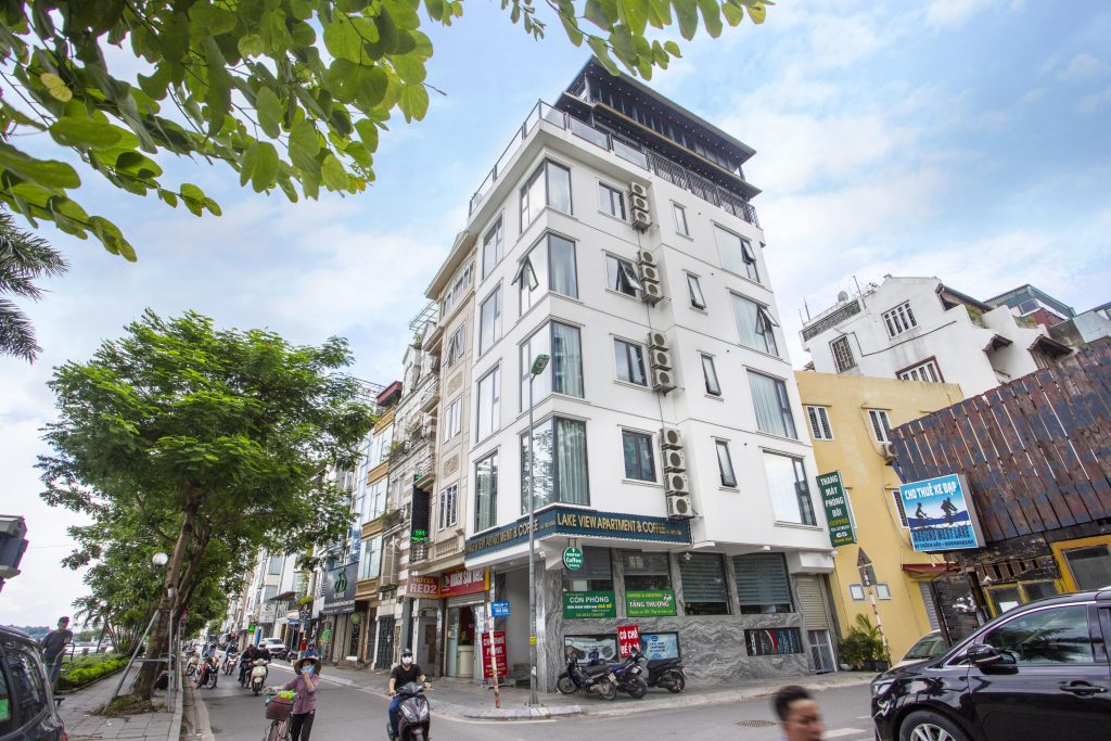 Lake View Apartment & Hotel