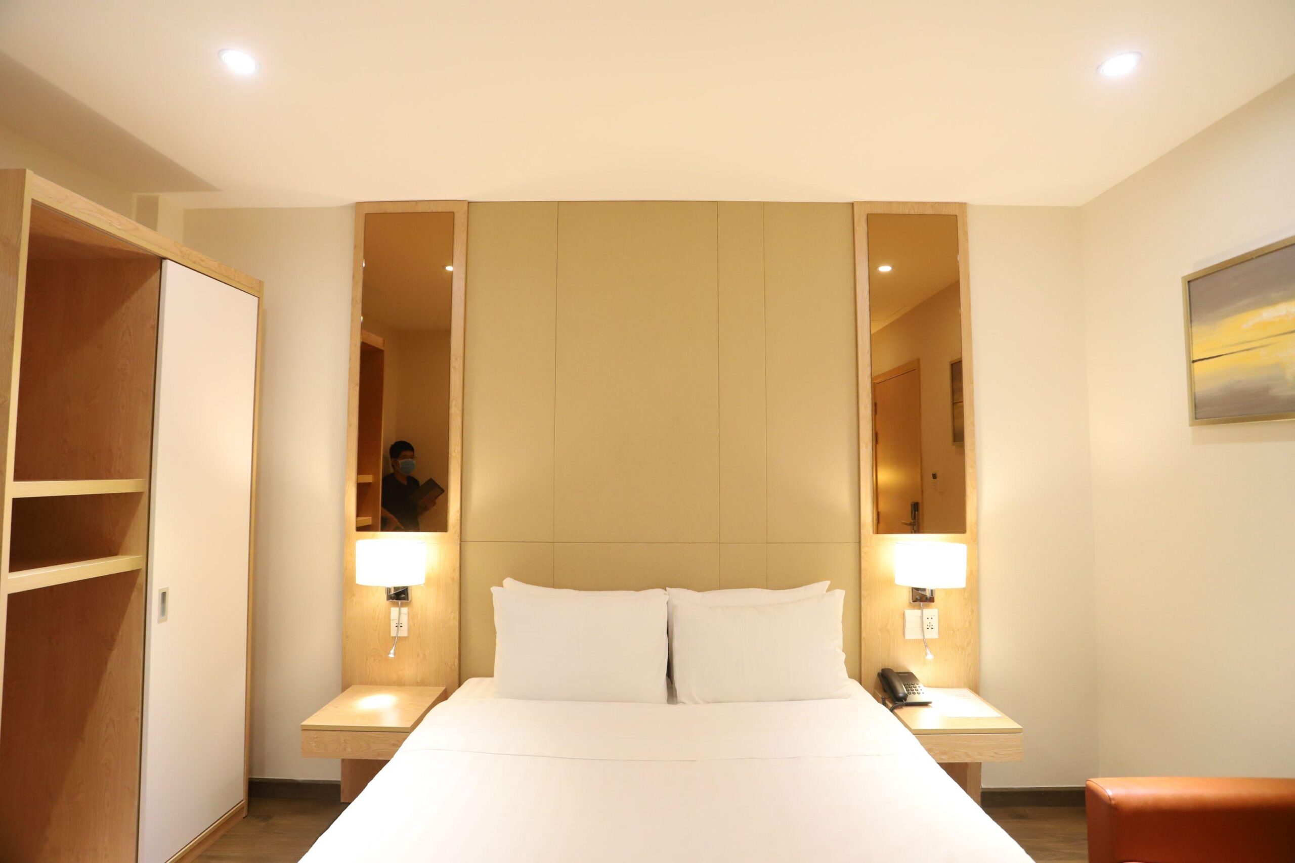 Lanura Apartments and Hotel 4