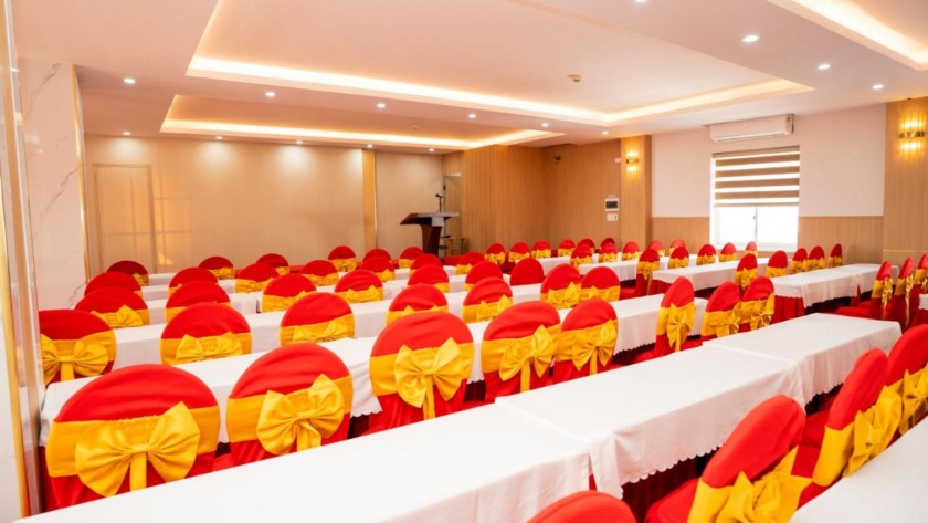 Le Loi Hotel 5