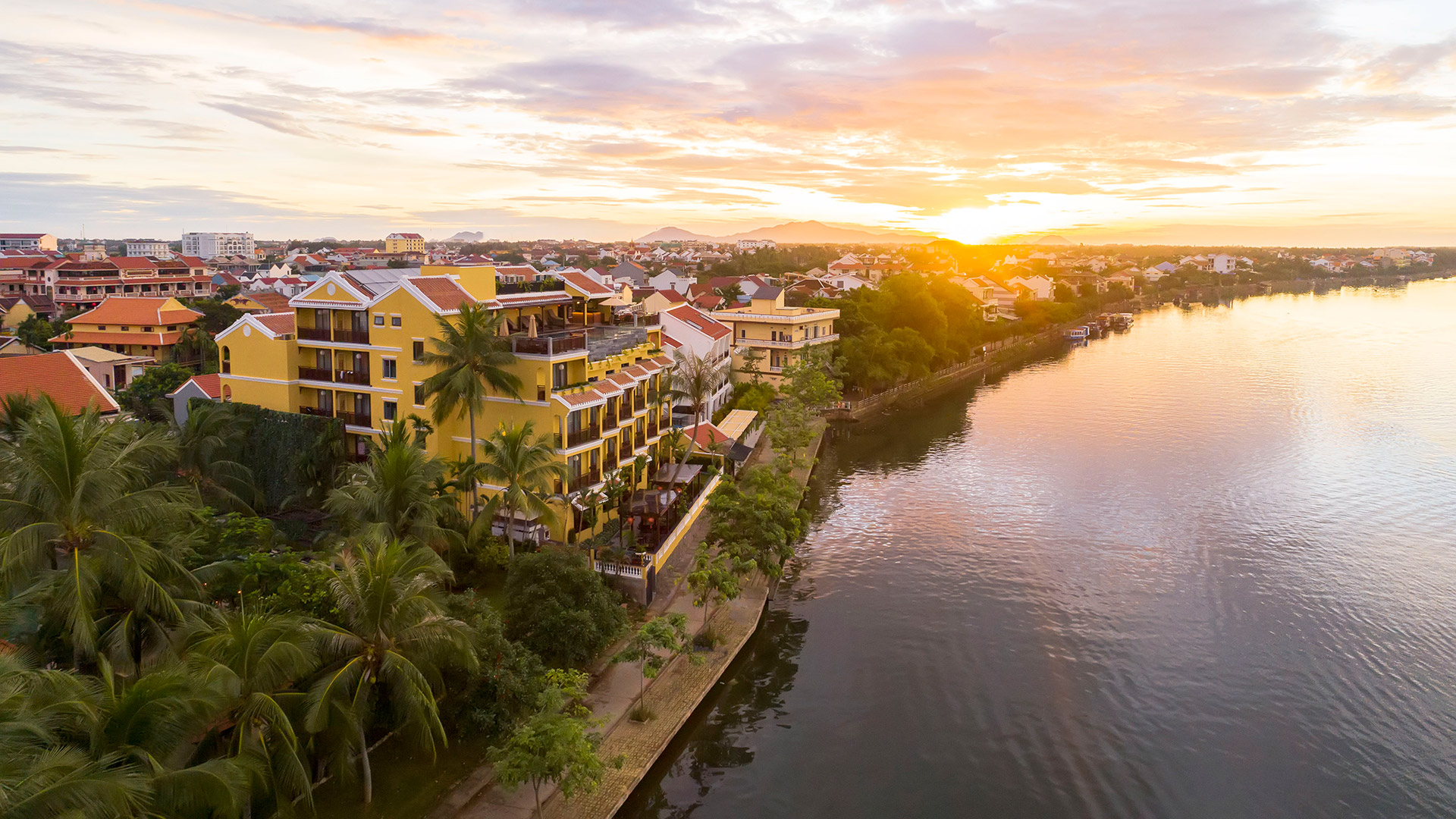 Little Riverside Hoi An - Little Luxury Hotel & Spa 5