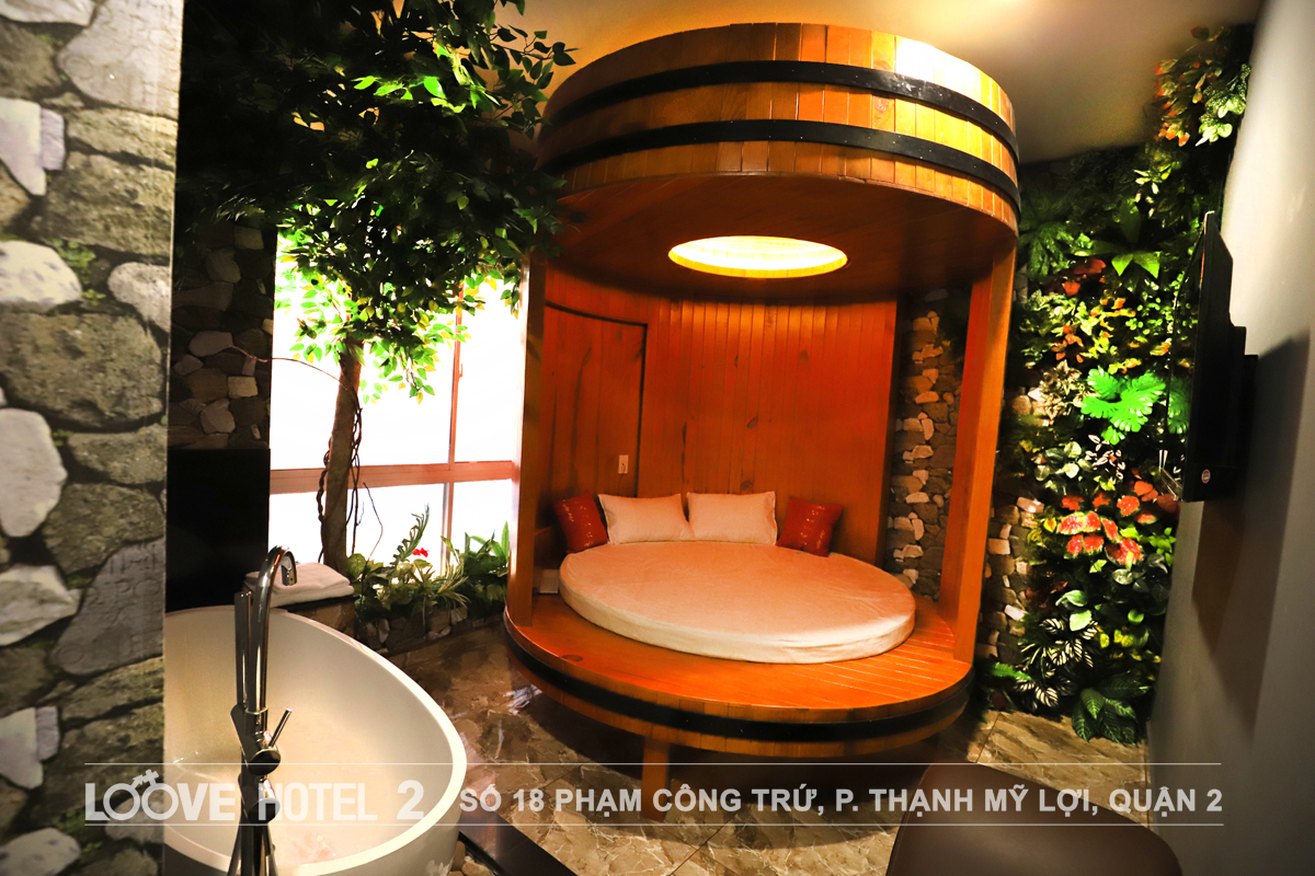 LOOVE HOTEL 5 4