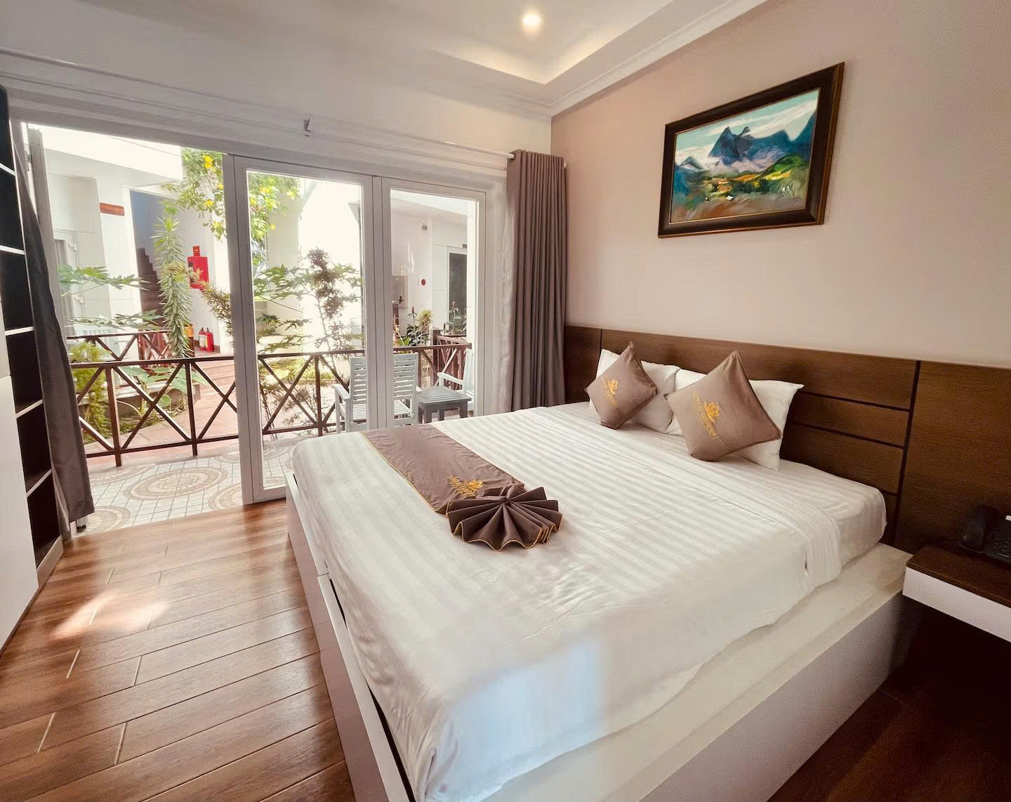 LOTUS GARDEN RESORT 2