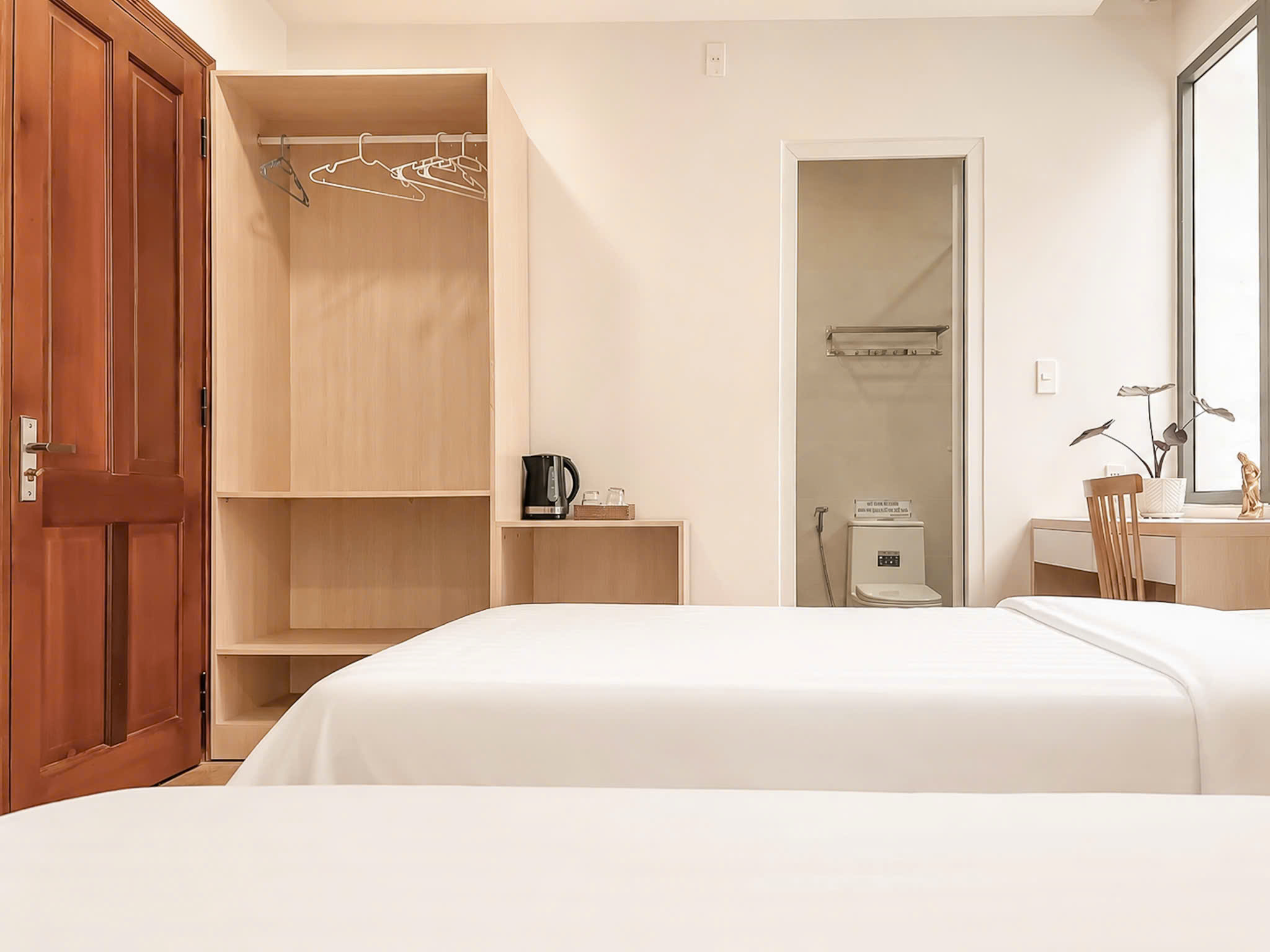 Lux Nest Hotel