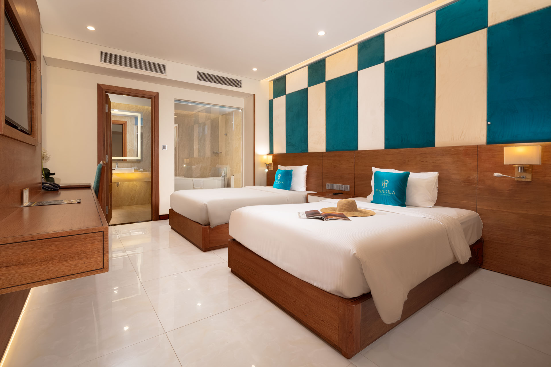 Mandila Beach Hotel 2