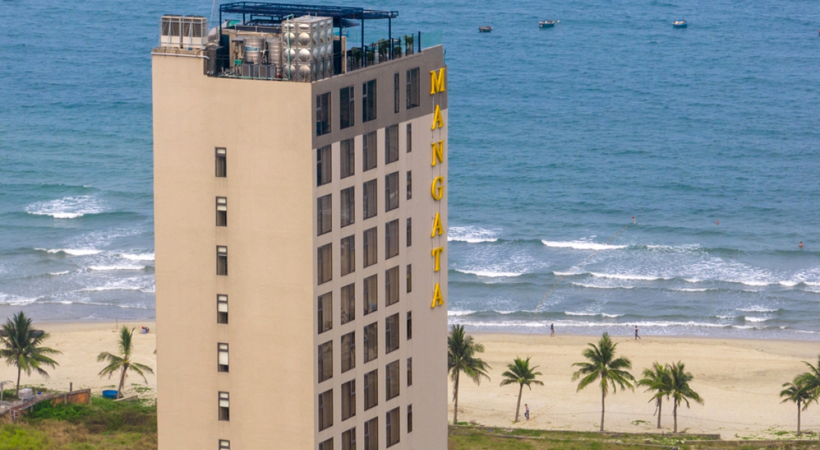 Mangata Beachfront Hotel 3