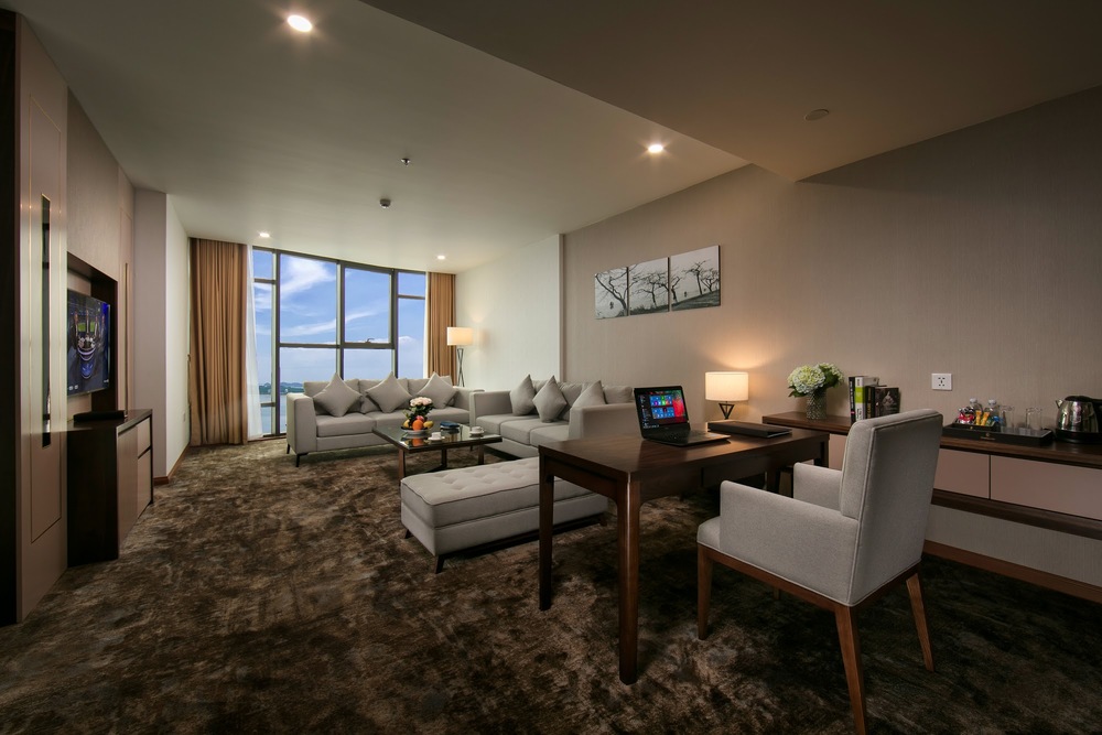Marina hotel 4