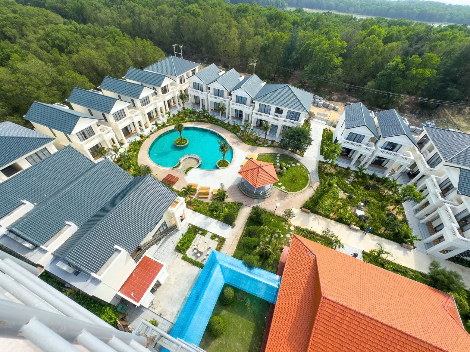 Nava Hotel & Resort 3